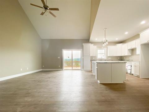 20 Mcilwee Ln, Staunton, VA 24401 photo 2