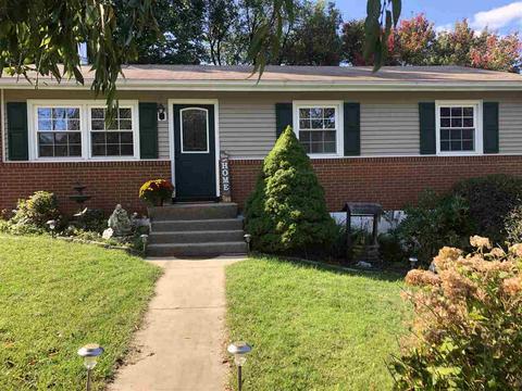 312 Commodore St, Staunton, VA 24401 photo 1