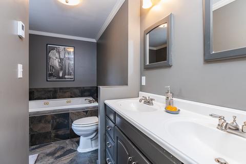 637 Pine Ave, Waynesboro, VA 22980 photo 21