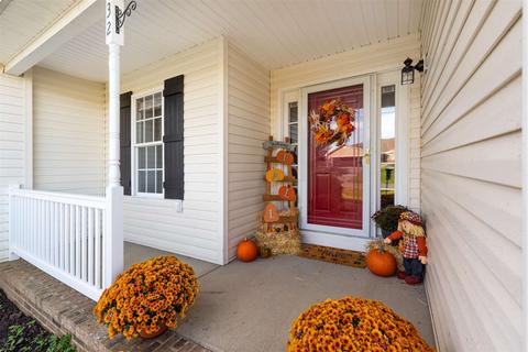 32 Fall Ridge Dr, Stuarts Draft, VA 24477 photo 16