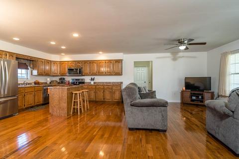 184 Leola Loop, Stanley, VA 22851 photo 6