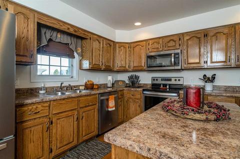 184 Leola Loop, Stanley, VA 22851 photo 3