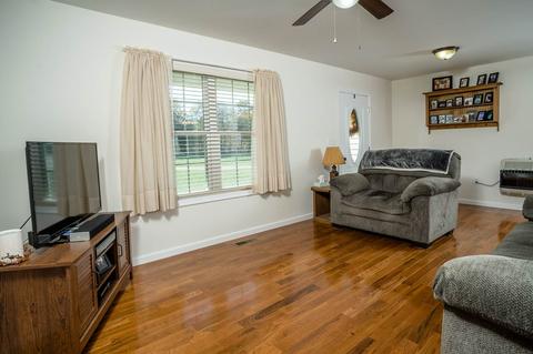 184 Leola Loop, Stanley, VA 22851 photo 4