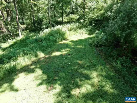 White Eagle Ln, Charlottesville, VA 22903 photo 4