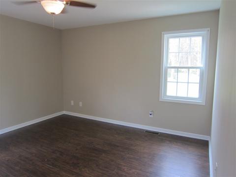 275 Dodge St, Stuarts Draft, VA 24477 photo 18