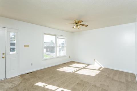 121 First St, Broadway, VA 22815 photo 11