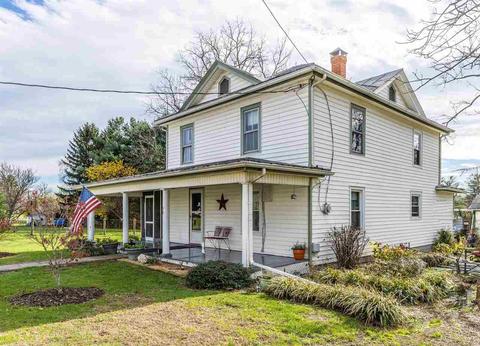32 Flory Ave, Stuarts Draft, VA 24477 photo 3