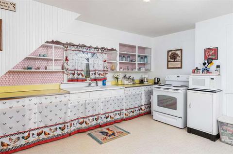 32 Flory Ave, Stuarts Draft, VA 24477 photo 7