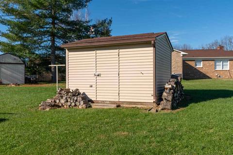 208 Cambridge Dr, Stuarts Draft, VA 24477 photo 28