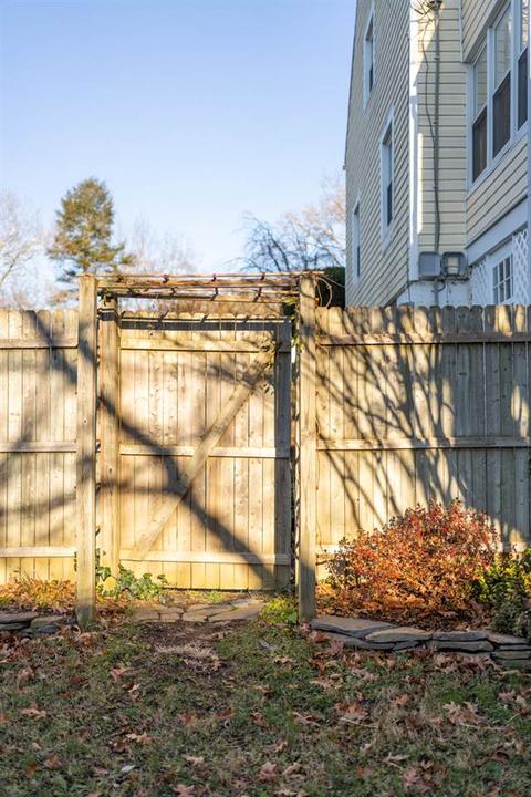 754 Pine Ave, Waynesboro, VA 22980 photo 12