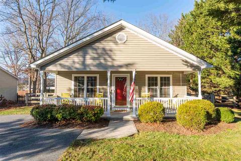 73 Brookmill Rd, Stuarts Draft, VA 24477 photo 2