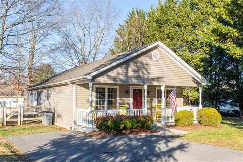 73 Brookmill Rd, Stuarts Draft, VA 24477 photo 4
