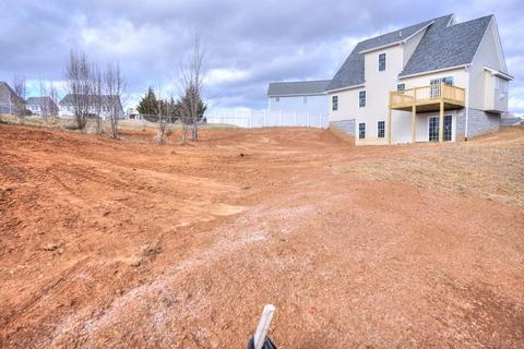 17 Willard Ct, Stuarts Draft, VA 24477 photo 25