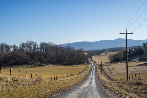 2141 Broadhead School Rd, Middlebrook, VA 24459 photo 6