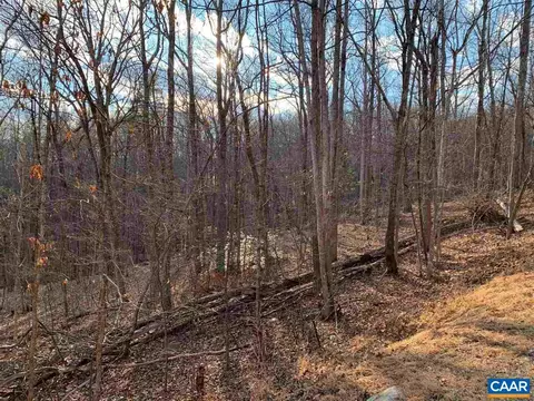355 Crawfords Climb, Nellysford, VA 22958