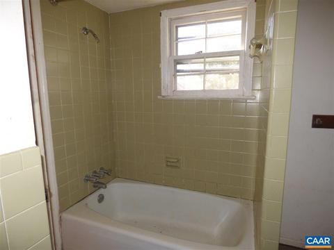 462 S Main St, Amherst, VA 24521 photo 19
