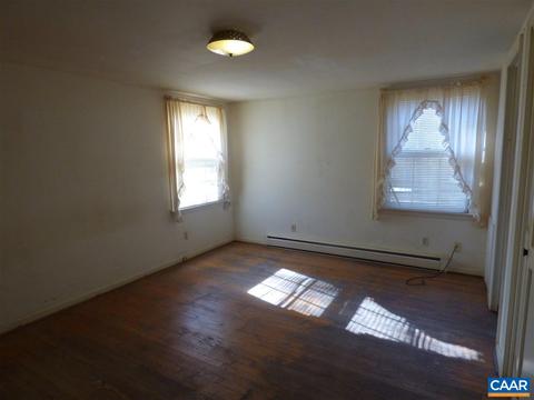 462 S Main St, Amherst, VA 24521 photo 17