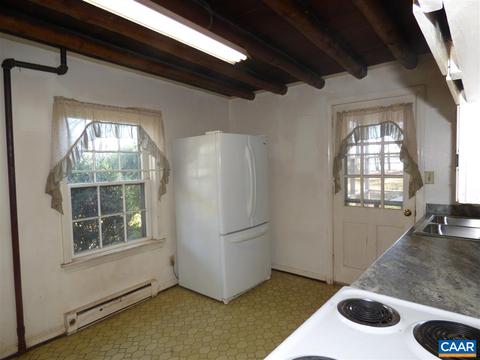 462 S Main St, Amherst, VA 24521 photo 9