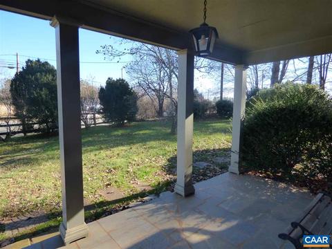 462 S Main St, Amherst, VA 24521 photo 3