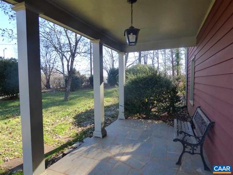 462 S Main St, Amherst, VA 24521 photo 4