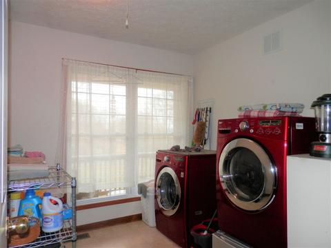 1668 Sterrett Rd, Raphine, VA 24472 photo 9