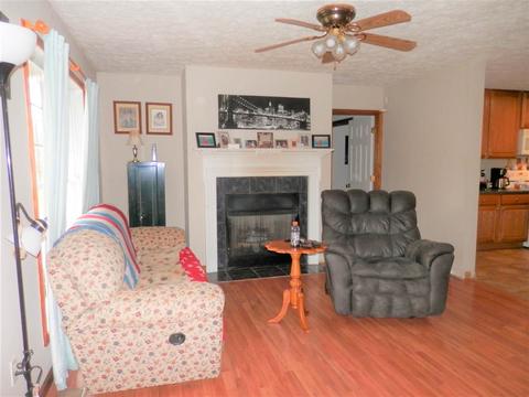 1668 Sterrett Rd, Raphine, VA 24472 photo 2