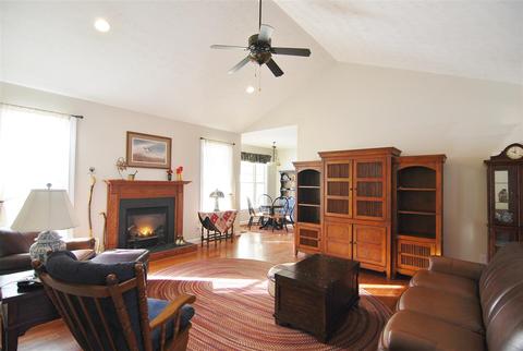 14 Old Oak Dr, Stuarts Draft, VA 24477 photo 23