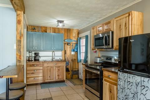 1072 Shipyard Rd, Shenandoah, VA 22849 photo 2
