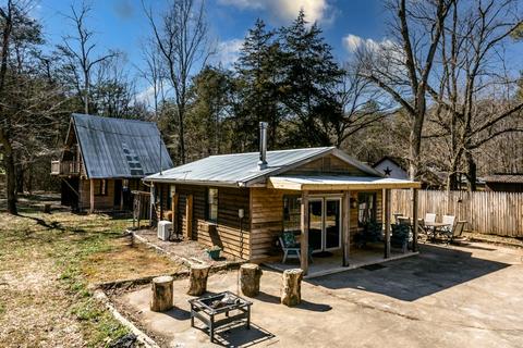 1072 Shipyard Rd, Shenandoah, VA 22849 photo 1