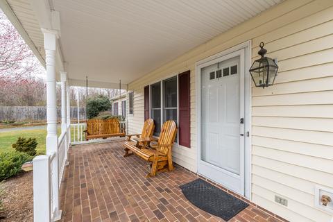 39 Windermere Rd, Stuarts Draft, VA 24477 photo 3
