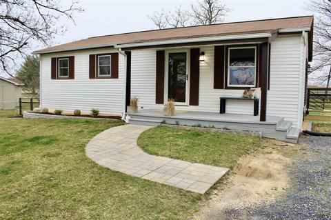 358 Wayne Ave, Stuarts Draft, VA 24477 photo 1