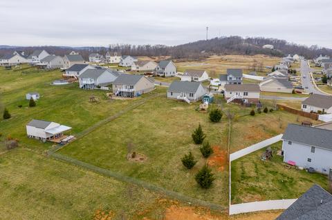 18 Upland Ct, Stuarts Draft, VA 24477 photo 11