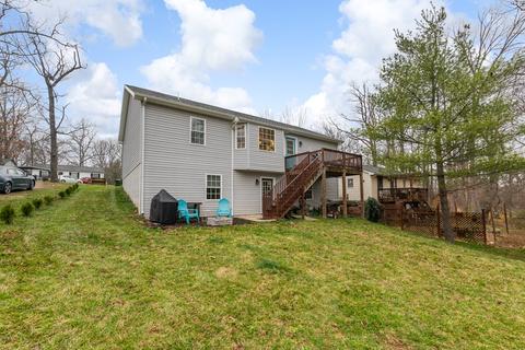 220 Dodge St, Stuarts Draft, VA 24477 photo 5