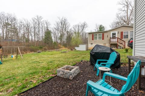 220 Dodge St, Stuarts Draft, VA 24477 photo 8
