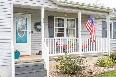 220 Dodge St, Stuarts Draft, VA 24477 photo 12
