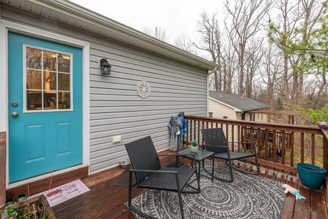 220 Dodge St, Stuarts Draft, VA 24477 photo 11