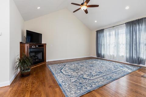 35 Marble Dr, Stuarts Draft, VA 24477 photo 4