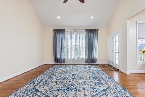35 Marble Dr, Stuarts Draft, VA 24477 photo 5