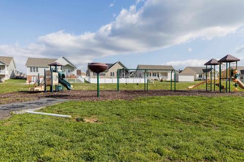 35 Marble Dr, Stuarts Draft, VA 24477 photo 40