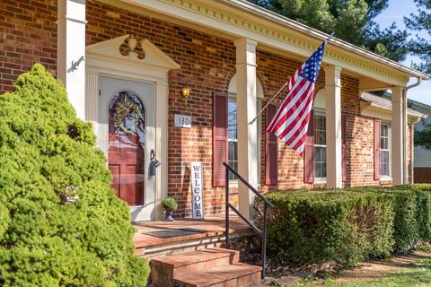 180 Cambridge Dr, Stuarts Draft, VA 24477 photo 8