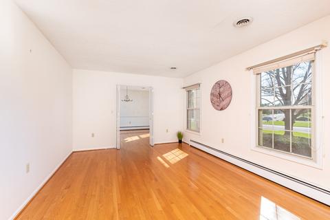 180 Cambridge Dr, Stuarts Draft, VA 24477 photo 12