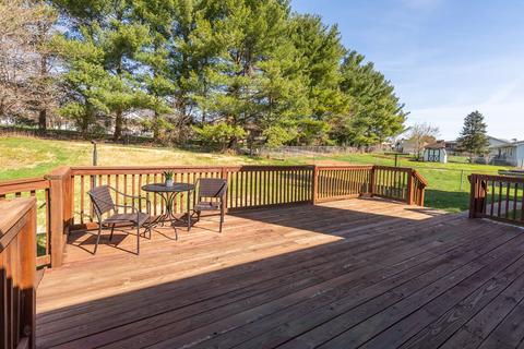 180 Cambridge Dr, Stuarts Draft, VA 24477 photo 7