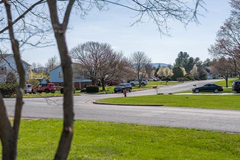180 Cambridge Dr, Stuarts Draft, VA 24477 photo 65