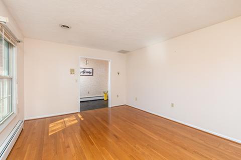 180 Cambridge Dr, Stuarts Draft, VA 24477 photo 14