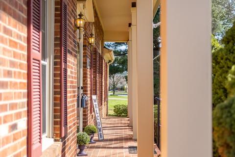 180 Cambridge Dr, Stuarts Draft, VA 24477 photo 9
