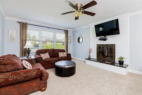 65 Wayne Ave, Stuarts Draft, VA 24477 photo 4