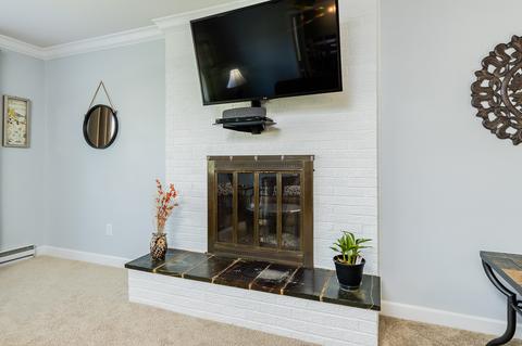 65 Wayne Ave, Stuarts Draft, VA 24477 photo 5