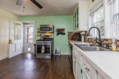 404 Pine Ave, Waynesboro, VA 22980 photo 3