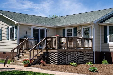 1403 Ridge Rd, Raphine, VA 24472 photo 3