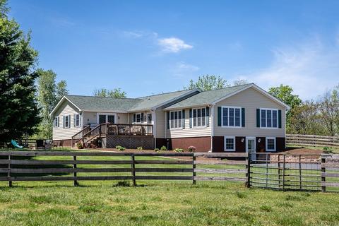 1403 Ridge Rd, Raphine, VA 24472 photo 2
